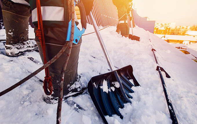 Déneigement de toiture St-Sauveur